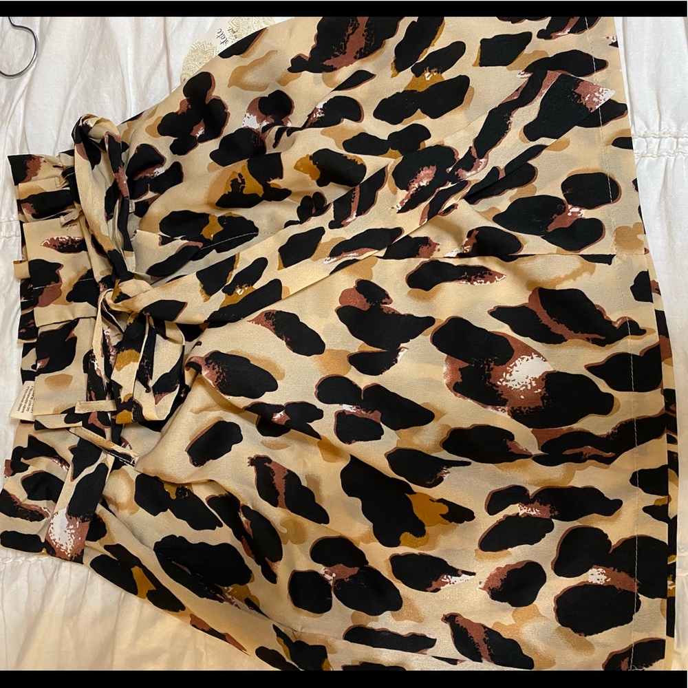 Brand new skirt! Great for game day!